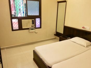 Bhimas Inn -Puratchi Thalaivar Dr M G Ramachandran Central Railway Station チェンナイ エクステリア 写真